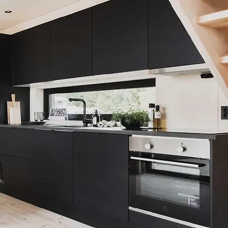 Architect-designed Panoramic View *