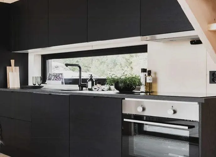 Architect-designed Panoramic View *