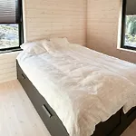 Architect-designed Panoramic View 別荘 *